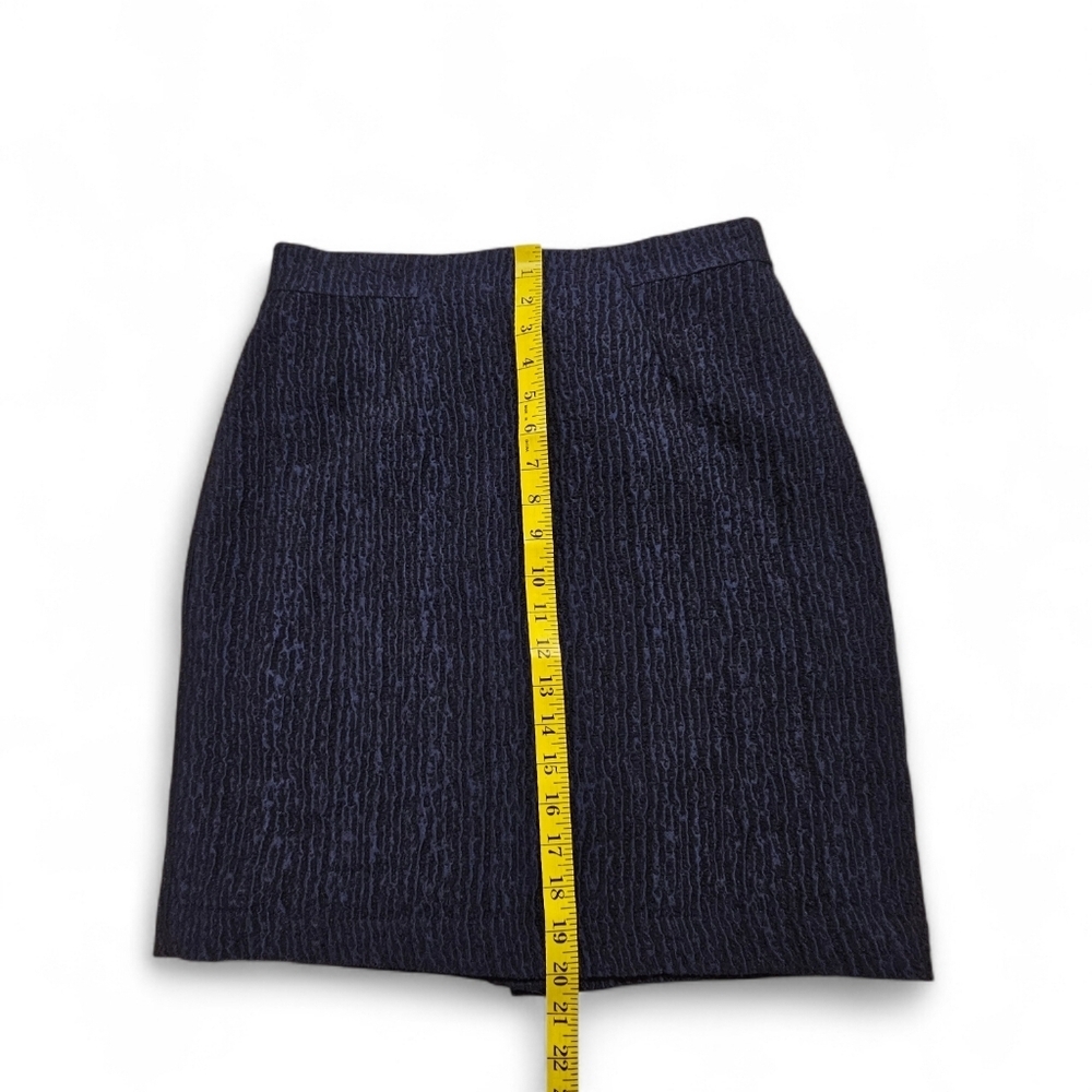 Ann Taylor Textured Bi Stretch Textured Pencil Skirt In Navy Black Size 6 NWT - Picture 8 of 9